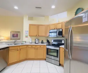 Photo 5 - 4Bd Pool Villa in Calabay Parc Close to Disney Sleeps 8