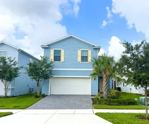 Photo 2 - Villa Near Disney Themed Luxury 5Bd with Pool