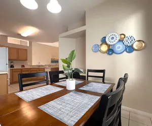 Photo 2 - Disney Hideaway Villa Sleeps 9, 4Bd Home with Pool