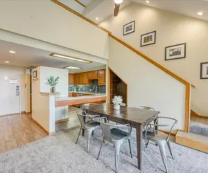 Photo 5 - 1BR+Loft @The Pines ~ Forest View, Kids Ski Free