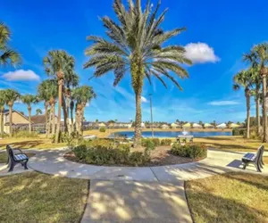 Photo 3 - Villa Minutes from Disney 4bd 3Bt Private Pool & Games