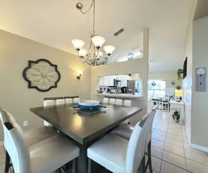 Photo 5 - Near Disney Villa 3 bd Private Pool