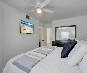 Photo 4 - Luxury pool dog friendly central to Naples and Marco Island by Sky Run Naples