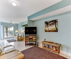 Photo 3 - Terraces at Beachside 203