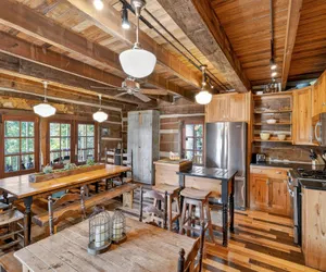 Photo 5 - Cabin Unbound - Historic Lakefront Comfort