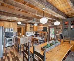 Photo 4 - Cabin Unbound - Historic Lakefront Comfort