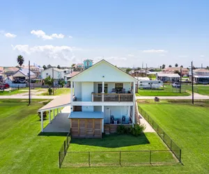 Photo 2 - Bolivar Bungalow