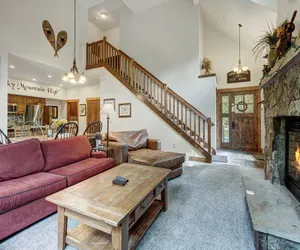 Photo 5 - Private Townhome Close to Ski Back and Hot Tub