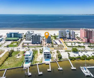 Photo 2 - 319 Bay and Beach Blessing: Bay Front Pool Home w/ Gulf Views