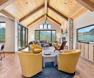 Photo 4 - Clearview Luxury Home at Windcliff