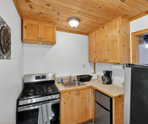 Photo 4 - Rouge Cobb Mountain Hotel - Cabin 3