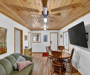 Photo 3 - Rouge Cobb Mountain Hotel - Cabin 4