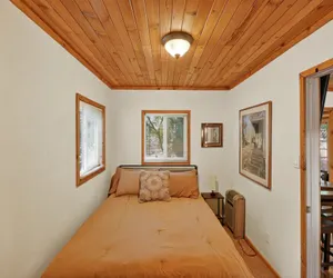Photo 5 - Rouge Cobb Mountain Hotel - Cabin 5