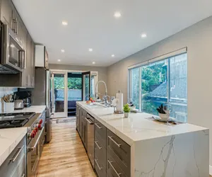 Photo 4 - Mountain Luxury in Old Town w Spa-Walk to Main 440