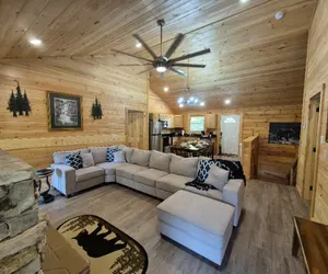 Photo 4 - Misty Mountain Getaway - 2 bedroom
