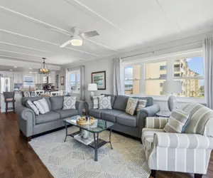 Photo 4 - N4 Amelia South