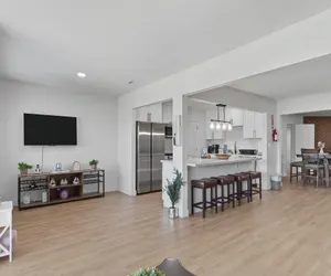 Photo 4 - Peaceful Paradise Hills Retreat