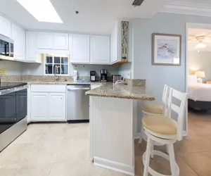 Photo 4 - Phoenix East 203