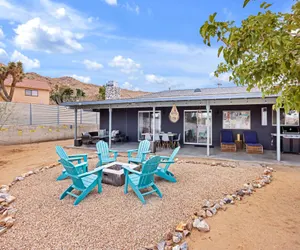 Photo 2 - Casa Cosmic - Hot Tub & Fire Pit
