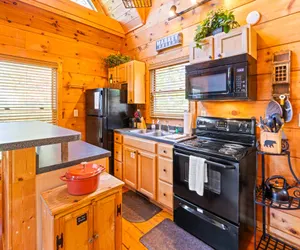 Photo 3 - Firefly Lodge