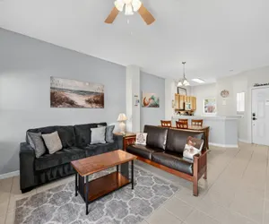 Photo 2 - Modern Kissimmee Townhouse near Disney