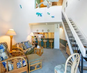 Photo 2 - Kailua Bay Resort 4-305