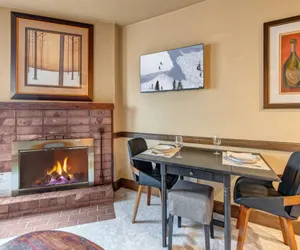 Photo 2 - Copperbottom Inn 207