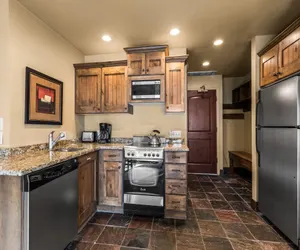 Photo 2 - Copperbottom Inn 104