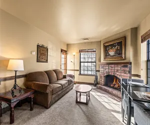 Photo 5 - Copperbottom Inn 104