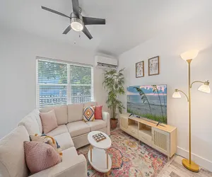 Photo 2 - Urban Nest on 8th