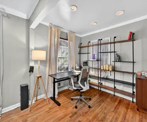 Photo 5 - Charming East Atlanta Oasis Meets City Vibe