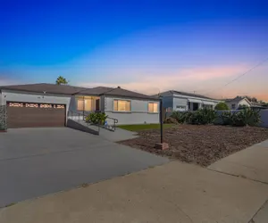 Photo 2 - Cozy Paradise Hills Retreat