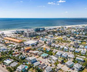 Photo 5 - 241 Miramar - Palm Island