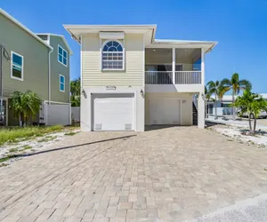 Photo 4 - 241 Miramar - Palm Island