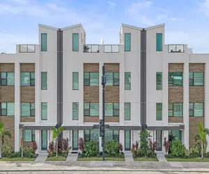 Photo 4 - Coastal Moderne