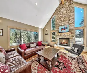 Photo 3 - 539 Wintoon Drive