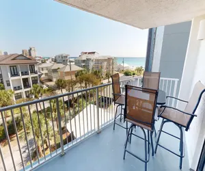 Photo 3 - Mainsail 341