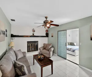 Photo 4 - Chelsea Way Getaway Bright 4BR Family Retreat