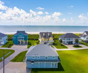 Photo 2 - Happy Hours