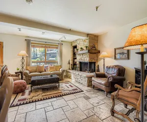 Photo 3 - Charming 2BR Escape – Hot Tub, BBQ & Mountain Comfort 1424