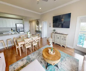 Photo 2 - Alerio 301C