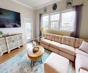 Photo 3 - Alerio 301C