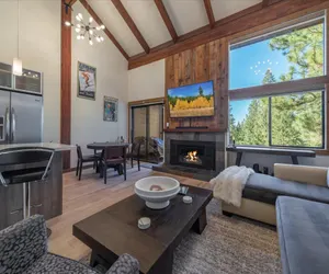 Photo 2 - Indian Hills 6021