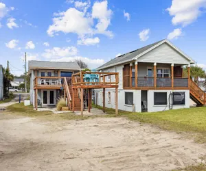 Photo 2 - 124 S Fletcher - Upstairs