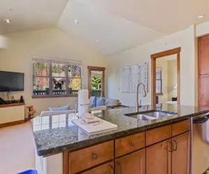 Photo 4 - Cache 2 Bedroom Townhome #2201