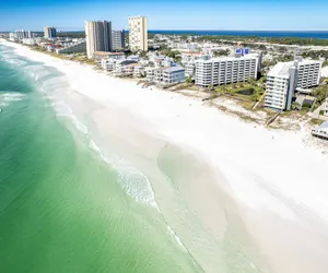 Photo 2 - Mainsail 255