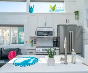 Photo 4 - Sandy Cheeks, Deluxe River Views at Roadrunner Resort!