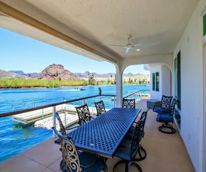 Photo 3 - MEGA Dock House on the Strip