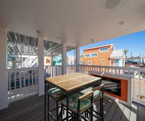 Photo 2 - Rockstar, Deluxe River views at Roadrunner Resort