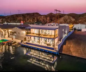 Photo 3 - Chateau Bleu